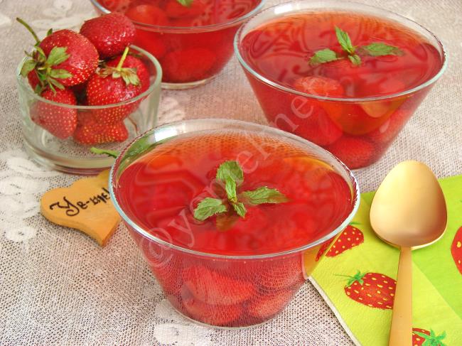 Çilek Kompostosu - Yapılışı (9/12) 