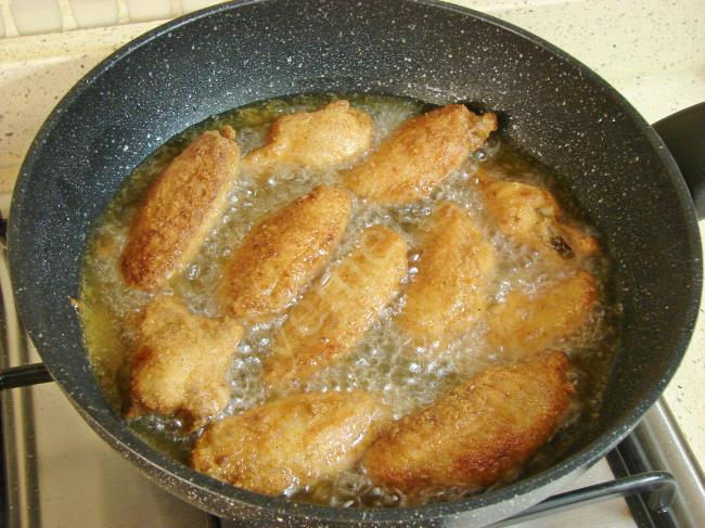 Çıtır Tavuk Kanatları - Yapılışı (9/12) 