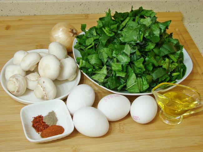 Mantarlı Ispanaklı Yumurta - Yapılışı (1/12) 