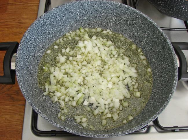 Etli Bezelye Yemeği - Yapılışı (6/16) 