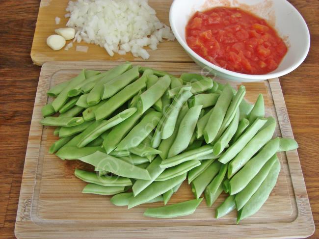 Lokanta Usulü Taze Fasulye - Yapılışı (2/16) 