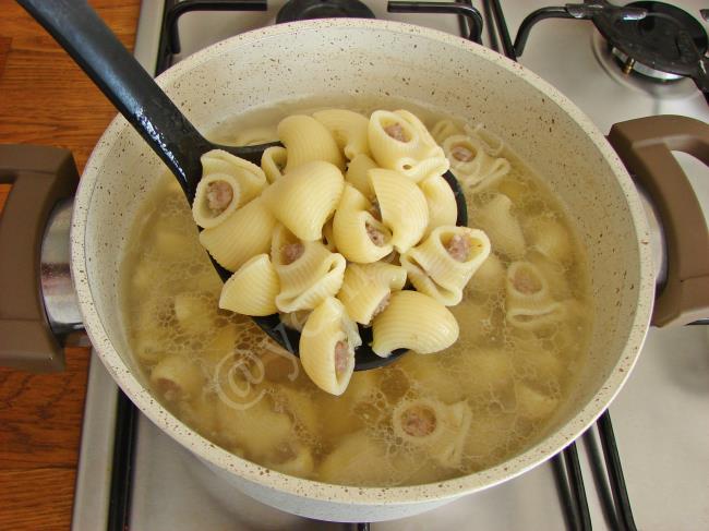 Makarna Mantısı - Yapılışı (12/16) 