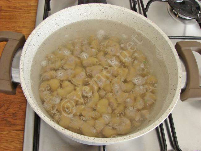 Makarna Mantısı - Yapılışı (6/16) 