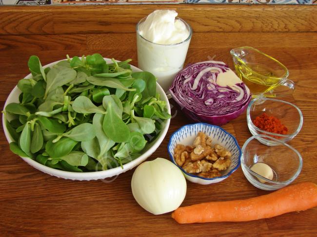 Mor Lahanalı Semizotu Salatası - Yapılışı (1/16) 