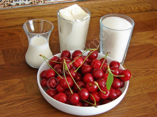 Vişneli Dondurma - Yapılışı (1/16) 