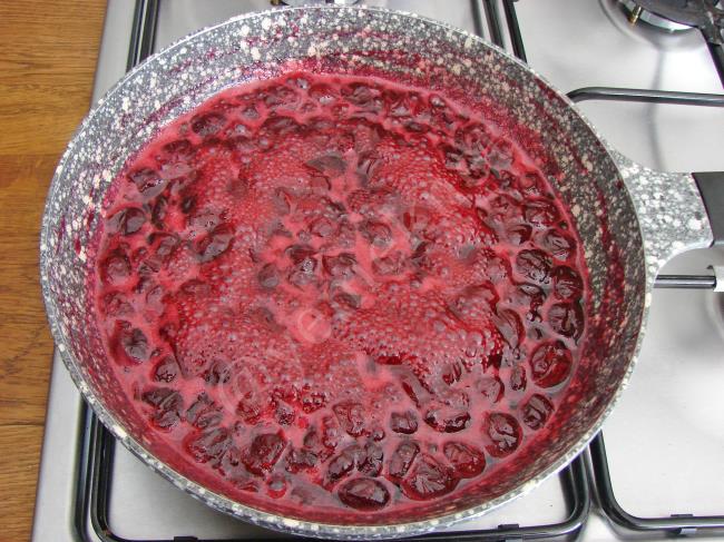 Vişneli Dondurma - Yapılışı (5/16) 