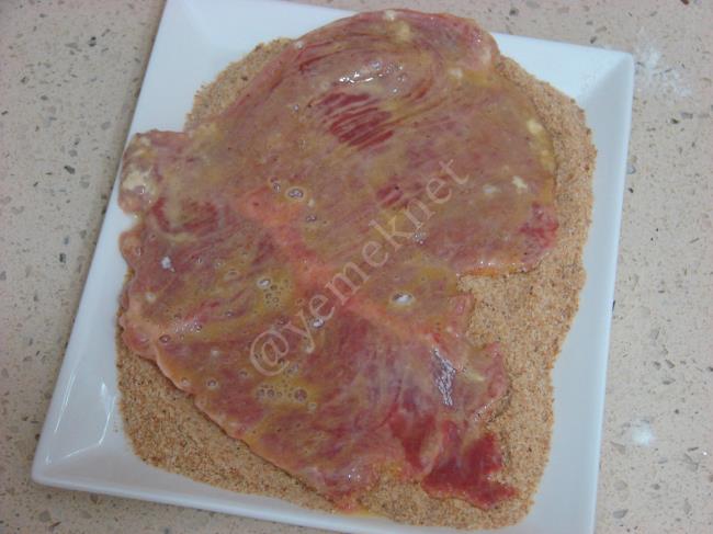 Dana Şinitzel - Yapılışı (7/12) 