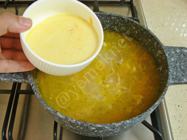 Tavuk Suyu Çorbası - Yapılışı (10/16) 