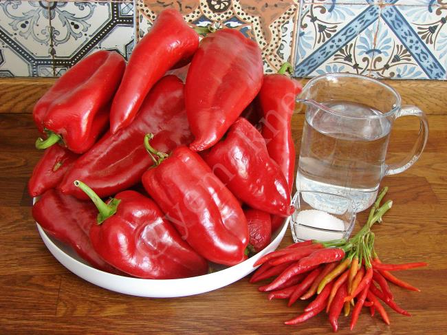 Acı Biber Salçası - Yapılışı (1/16) 