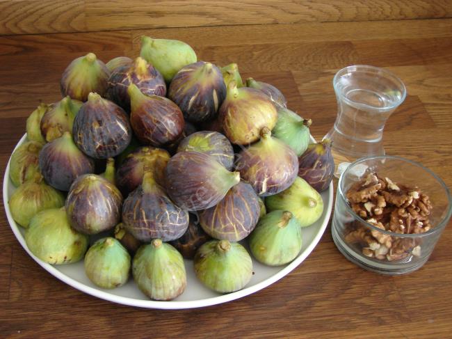 Cevizli İncir Pestili - Yapılışı (1/16) 