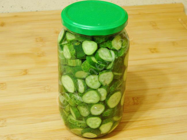 Dilimli Salatalık Turşusu - Yapılışı (8/12) 