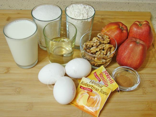 Elmalı Cevizli Kek - Yapılışı (1/12) 