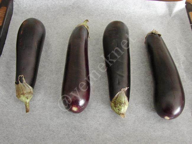 Közlenmiş Patlıcan Tava - Yapılışı (2/12) 