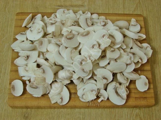 Patatesli Mantar Çorbası - Yapılışı (2/16) 