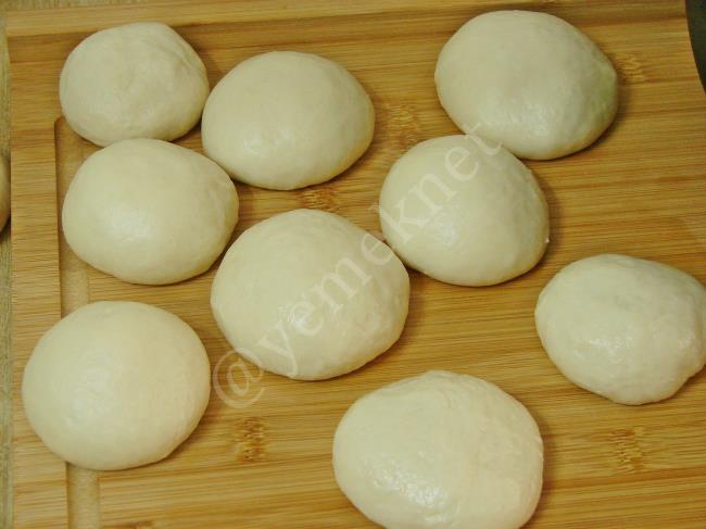 Peynirli Mayalı Poğaça - Yapılışı (9/16) 