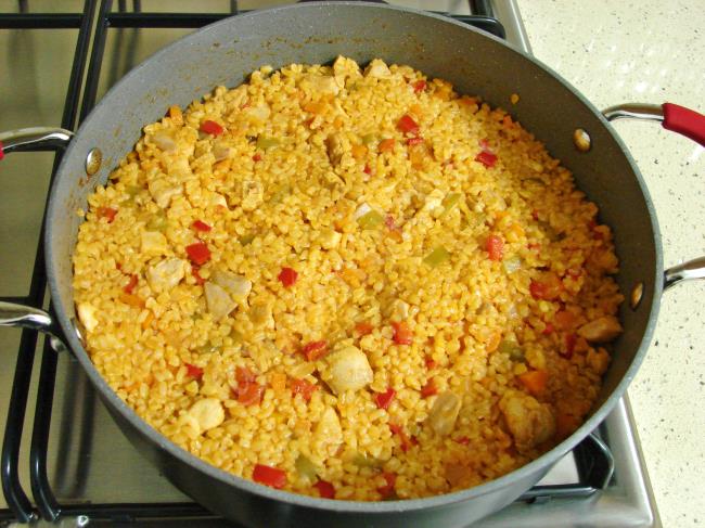 Sebzeli Tavuklu Bulgur Pilavı - Yapılışı (9/12) 