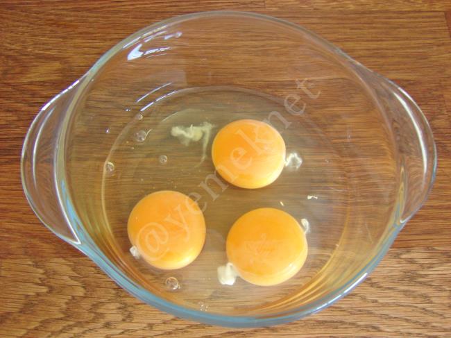 Sütlü Yumurtalı Ekmek Kızartması - Yapılışı (3/12) 