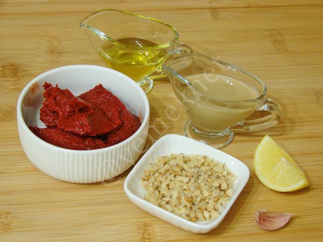 Hatay Usulü Cevizli Biber - Yapılışı (1/8) 