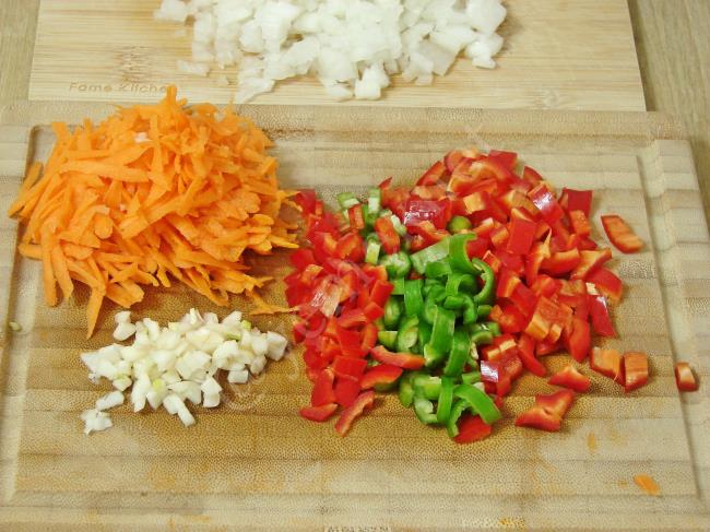 Kıymalı Lahana Çorbası - Yapılışı (3/16) 