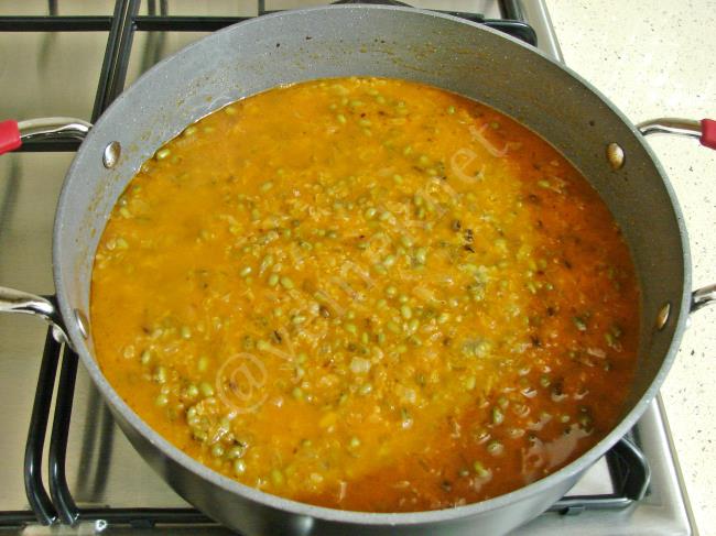 Maş Fasulyeli Bulgur Pilavı - Yapılışı (9/12) 