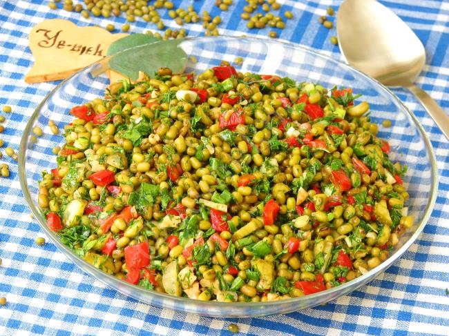 Bu Fasulyeleri Gördüğünüz Yerde Alın, Bu Lezzeti Kaçırmayın : Maş Fasulyesi Salatası