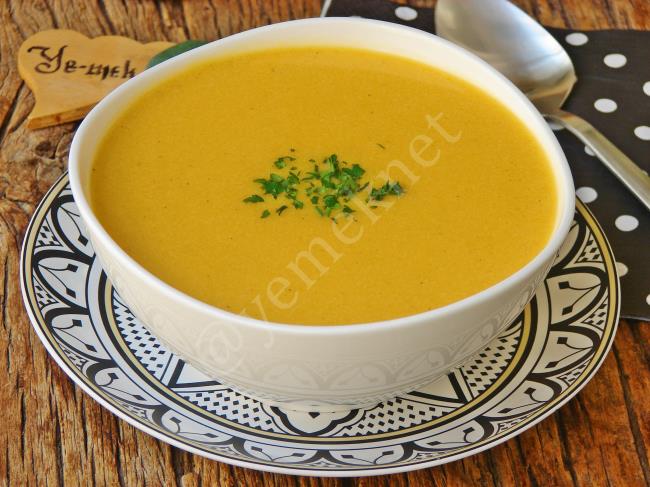 Sütlü Bal Kabağı Çorbası - Yapılışı (11/12) 