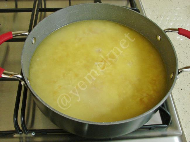 Tavuk Suyu İle Pilav - Yapılışı (13/16) 