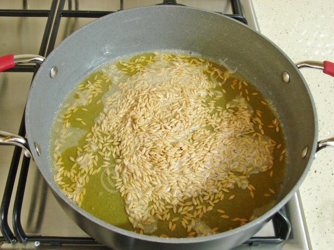 Tavuk Suyu İle Pilav - Yapılışı (9/16) 