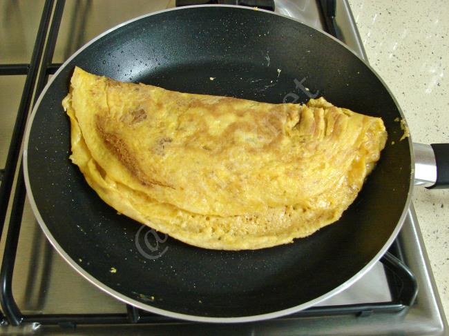 Tarhanalı Omlet - Yapılışı (8/12) 