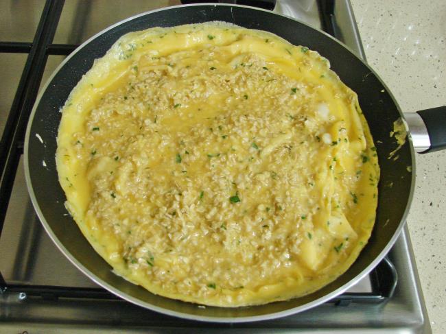 Yulaflı Omlet - Yapılışı (7/12) 