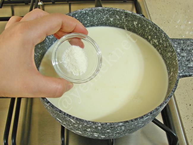 Damla Sakızlı Muhallebi - Yapılışı (9/16) 