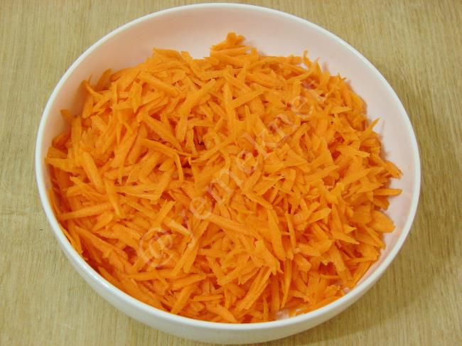 Havuç Salatası - Yapılışı (3/8) 