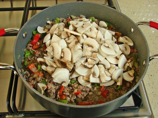 Kıymalı Bohça Kebabı - Yapılışı (11/24) 