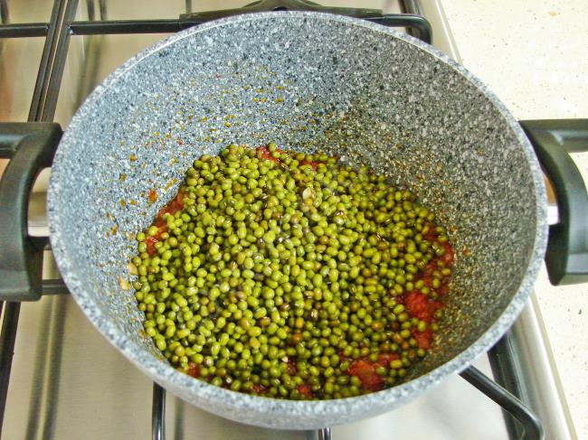 Maş Çorbası - Yapılışı (4/12) 