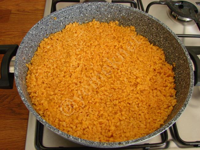 Zeytinyağlı Bulgur Pilavı - Yapılışı (8/12) 