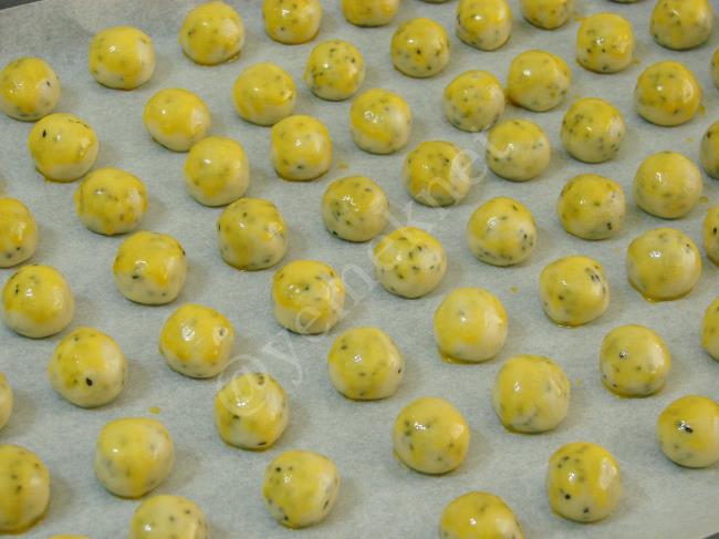 Çörek Otlu Mini Kurabiye - Yapılışı (7/12) 