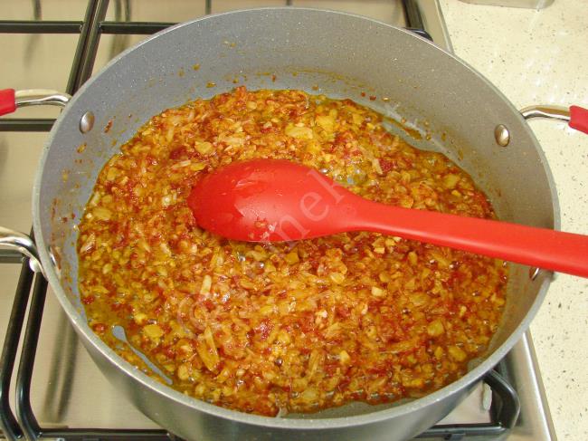 Lahanalı Bulgur Pilavı - Yapılışı (5/12) 