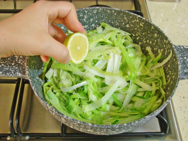 Pırasa Sıyırma - Yapılışı (6/12) 