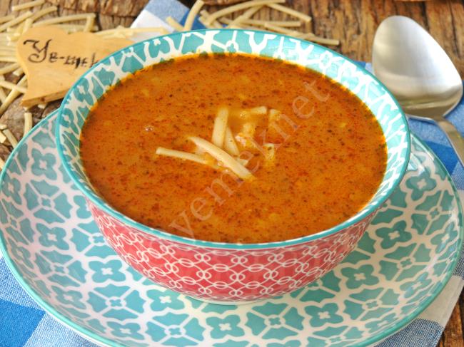 Salçalı Erişte Çorbası - Yapılışı (12/12) 