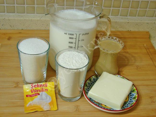 Tahinli Saray Muhallebisi - Yapılışı (1/12) 