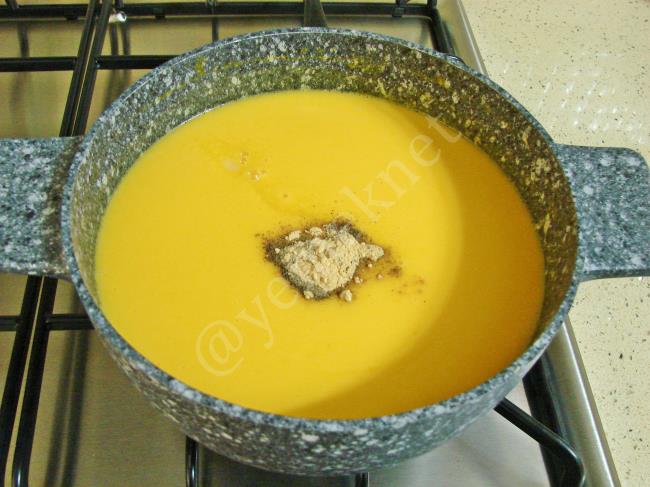 Zencefilli Bal Kabağı Çorbası - Yapılışı (9/12) 