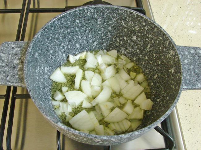 Patatesli Havuçlu Mercimek Çorbası - Yapılışı (3/12) 