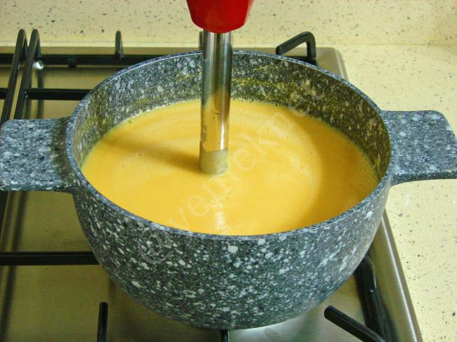 Patatesli Havuçlu Mercimek Çorbası - Yapılışı (8/12) 