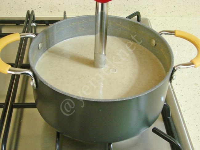 Süzme Yeşil Mercimek Çorbası - Yapılışı (7/12) 