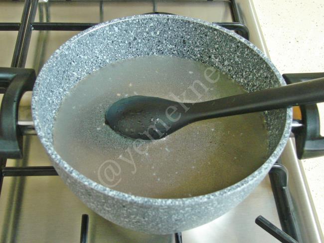 Terbiyeli Kıymalı Çorba - Yapılışı (4/12) 