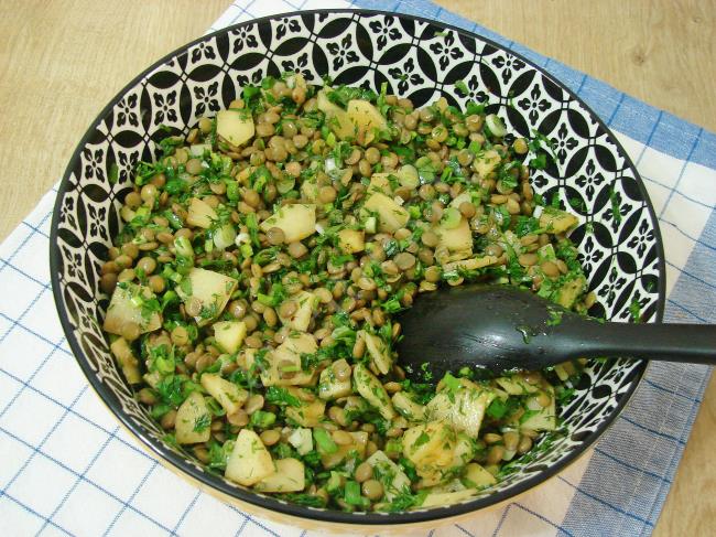 Ayvalı Mercimek Salatası - Yapılışı (10/12) 