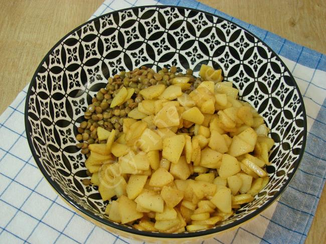 Ayvalı Mercimek Salatası - Yapılışı (8/12) 