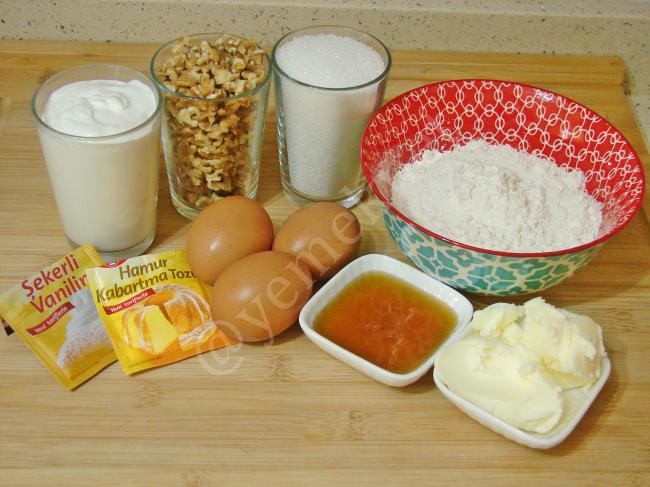 Ceviz Krokanlı Kek - Yapılışı (1/16) 