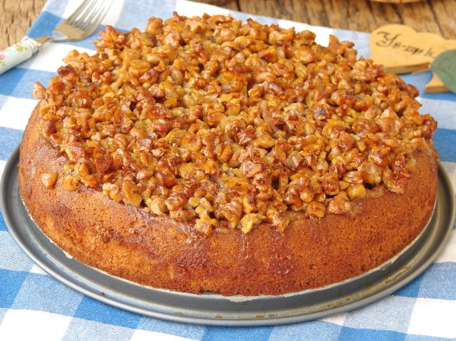 Ceviz Krokanlı Kek - Yapılışı (15/16) 