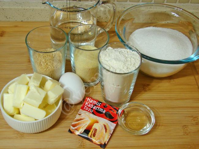 Şerbetli Fındıklı Tatlı - Yapılışı (1/12) 